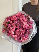 Букет моно из яркой пионовидной розы