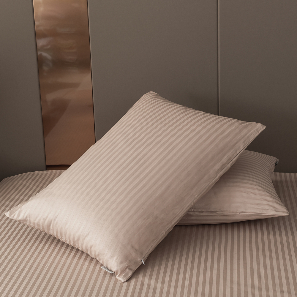 Комплект постельного белья Страйп Сатин Однотонный на резинке CTR029