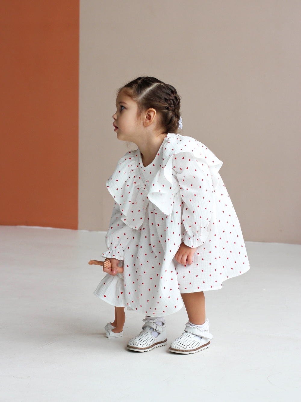 Платье с рукавом из муслина «Сердечки»