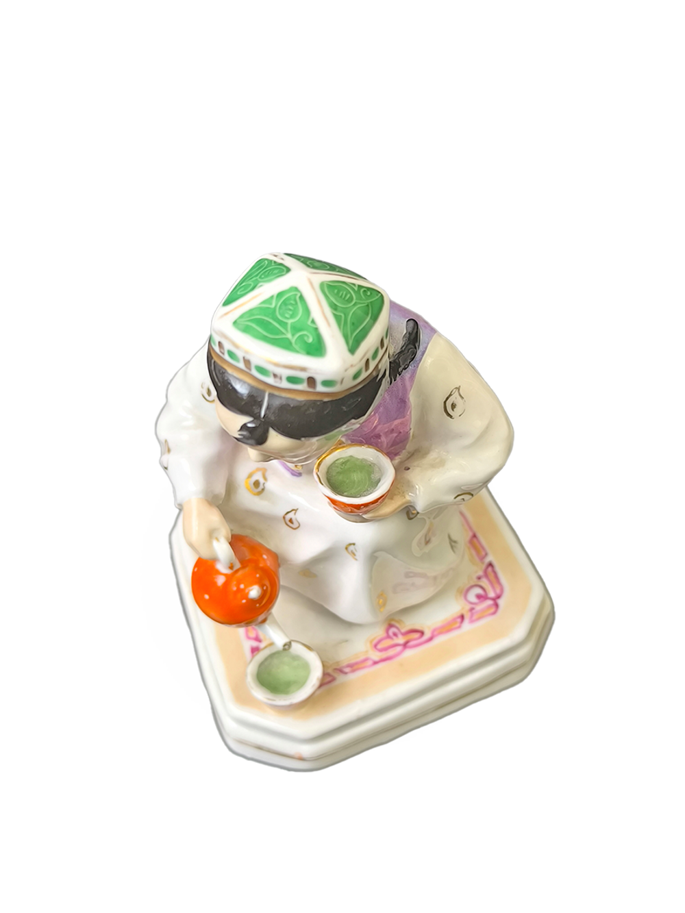 Фарфоровая статуэтка "Маленькая хозяйка" ДФЗ