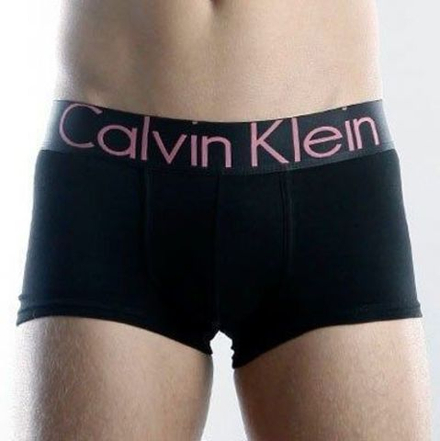 Мужские трусы боксеры черные с черной резинкой и розовыми буквами Calvin Klein Steel Black Waistband Boxer CK02124
