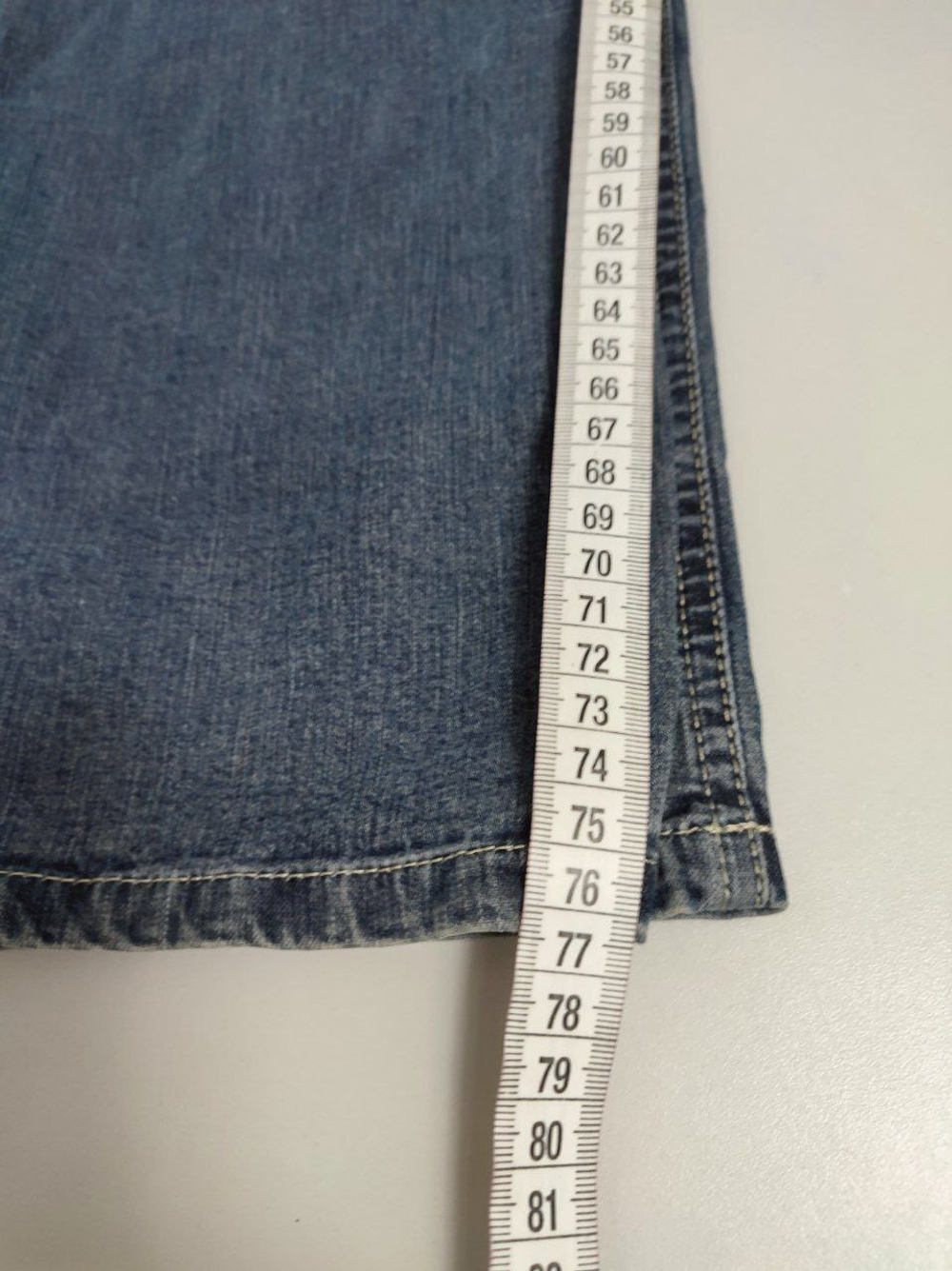 Джинсы базовые 44 размер