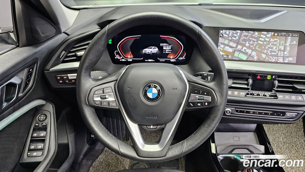 BMW 1 Series (F40) 120i Sports (08.2021)