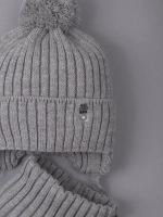 Шапка для девочки осенняя и снуд вязаные