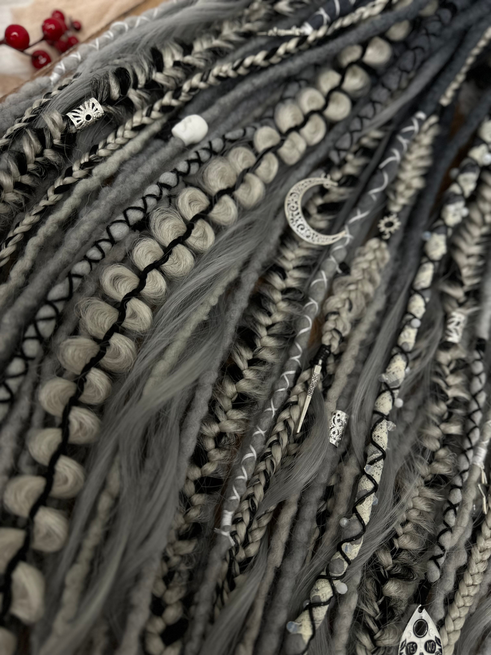 Фактурные войлочные дреды