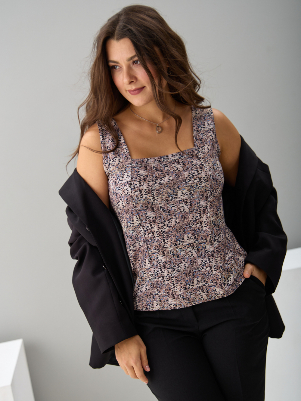 Майка М-040/бежевоголубые-листочки