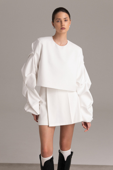 Комплект: Свитшот с буфами и юбка-шорты