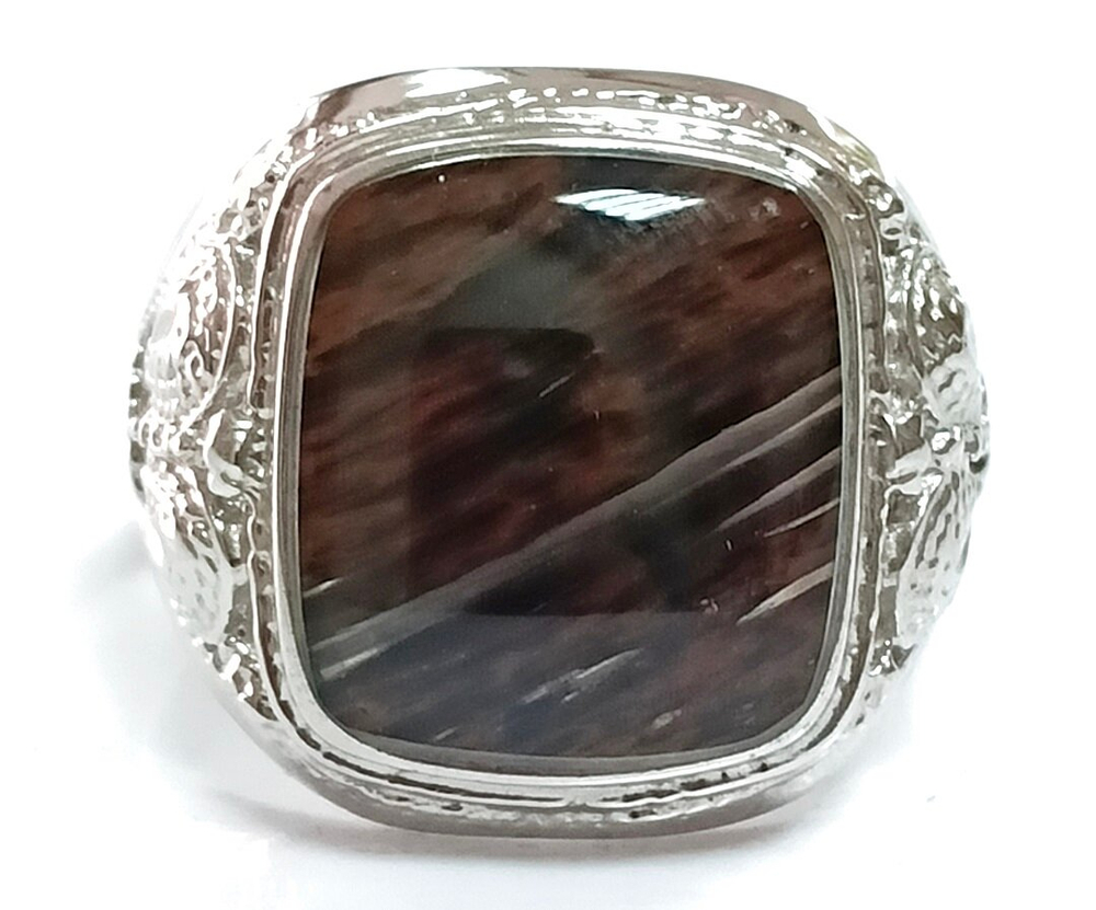 Ювелирное кольцо из серебра с обсидианом