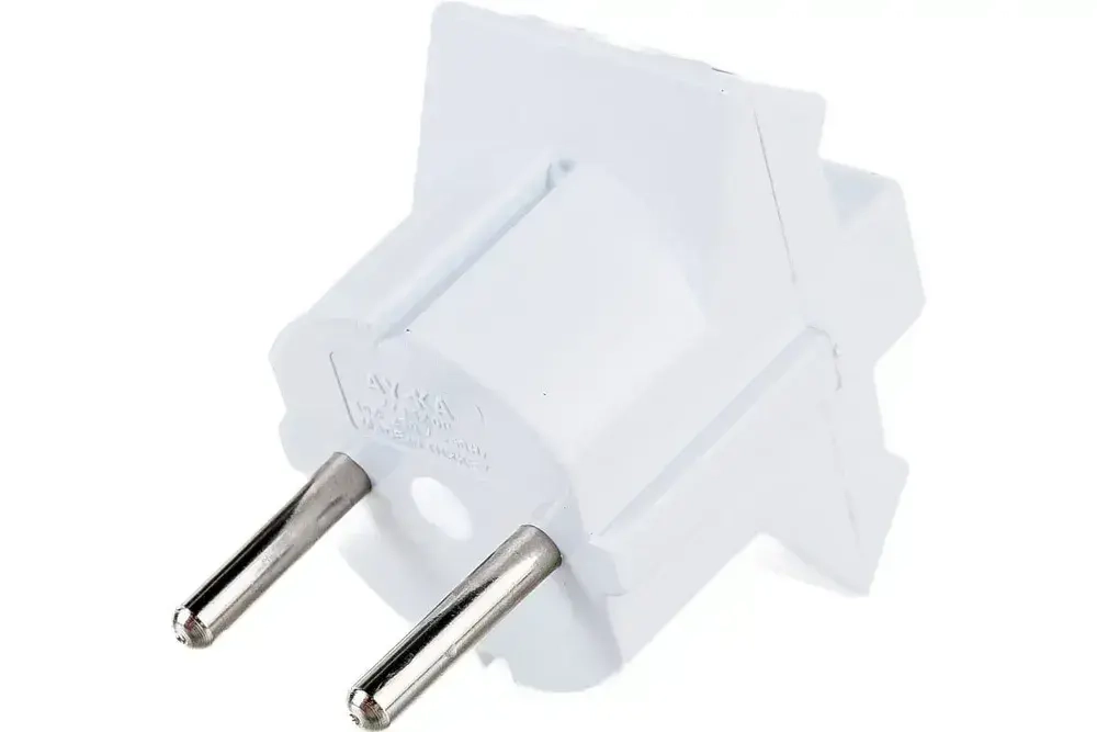Тройник (разветвитель) 3 гнезда 10A/250В плоская вилка, белый