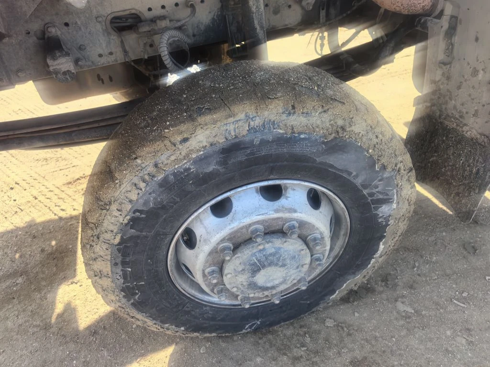 Shacman (Shaanxi) SX* 6x6 Седельный тягач SX42586V385 (Дизельный, 11,6 л, 423 л.с., МТ)