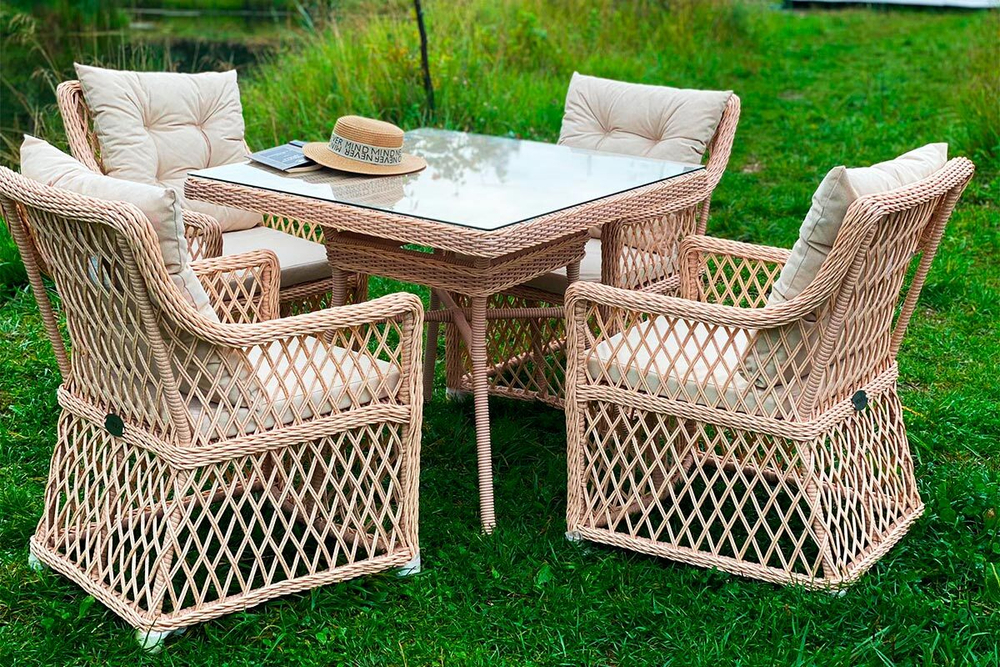 Плетеный комплект мебели MOKKA VILLA ROSA (4 персоны) + 8 подушек