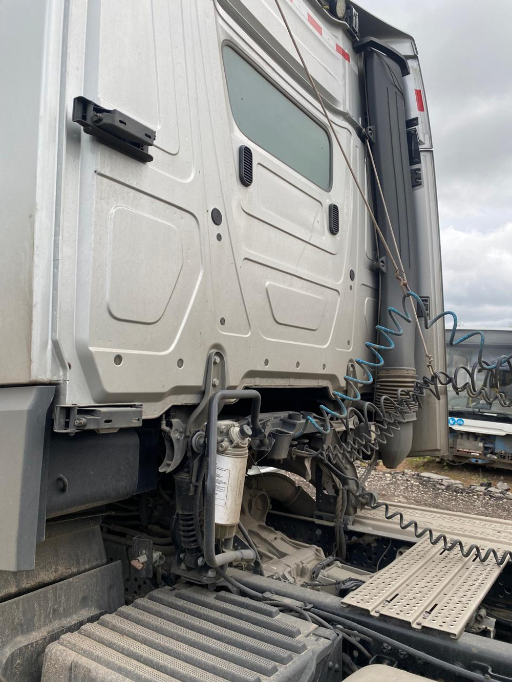 Mercedes-Benz Actros 6x4 Седельный тягач 2648 LS (Дизельный, 12,8 л, 476 л.с., АТ)