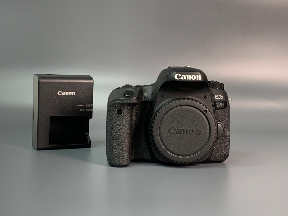 Canon EOS 77D 33.000 кадров