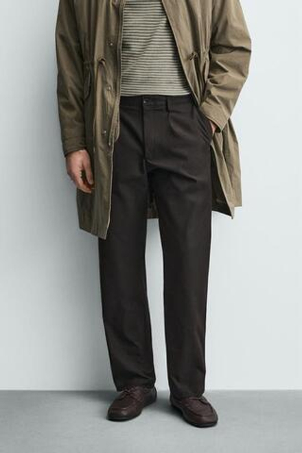 ZARA БРЮКИ СО СКЛАДКАМИ ИЗ РЕЛЬЕФНОЙ ТКАНИ, КОРИЧНЕВЫЙ