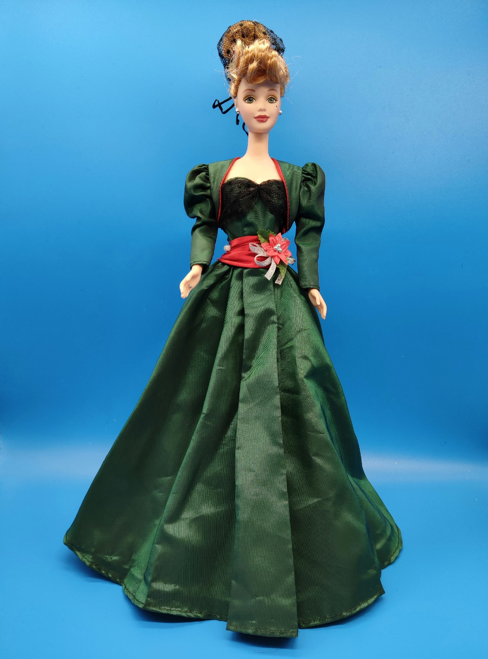 Кукла Барби 90-х винтаж Barbie Holiday Sensation 03334