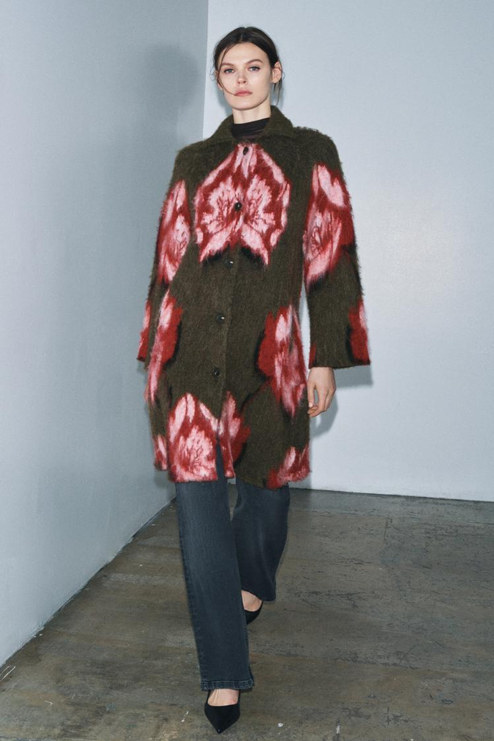 ZARA ЖАККАРДОВОЕ ПАЛЬТО ИЗ ВОРСОВОЙ ТКАНИ, КОРИЧНЕВЫЙ