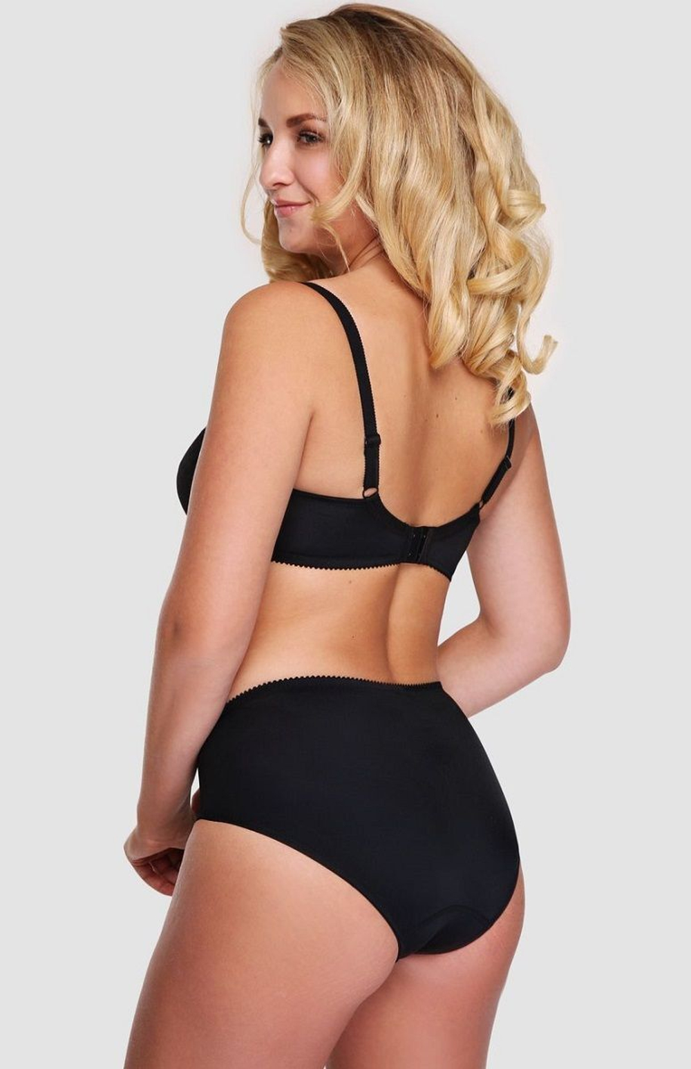 Лёгкий бюстгальтер-балконет с мягкой чашкой на каркасах (Размер: 90B) (Цвет: черный с бежевым)