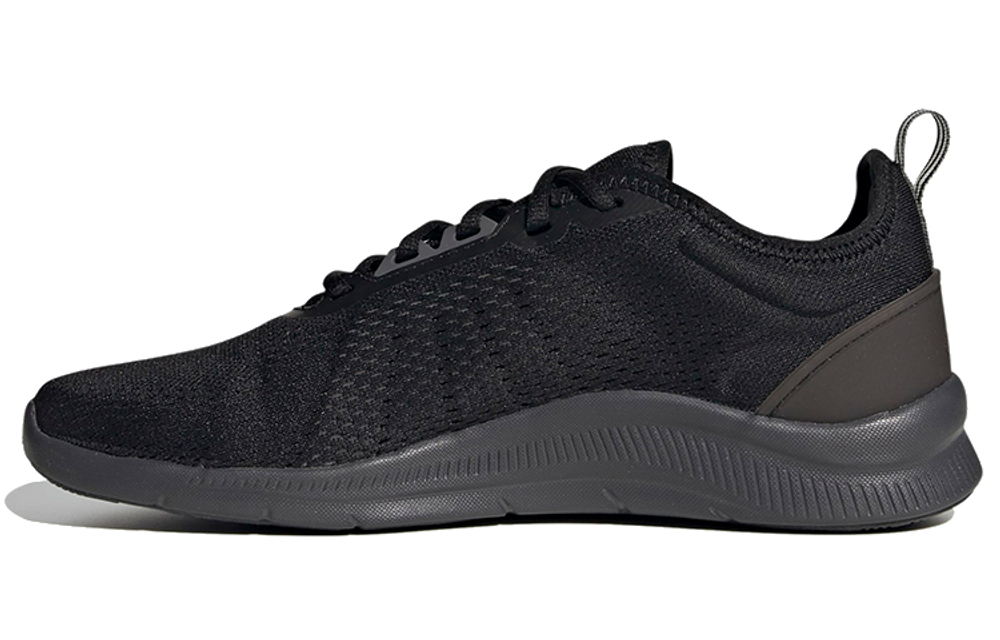 Кроссовки Adidas Asweetrain