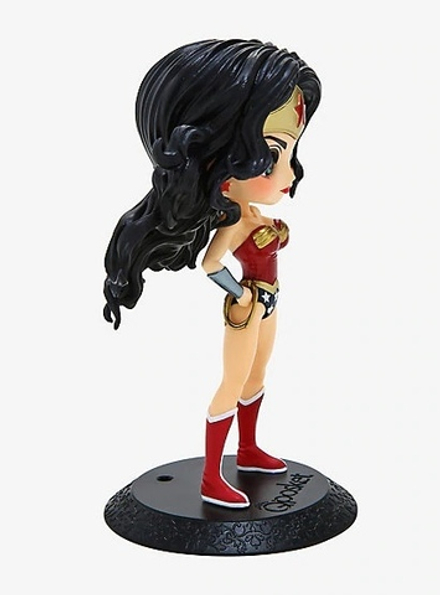 Фигурка Q Posket DC Comics: Wonder Woman (A Normal color)
