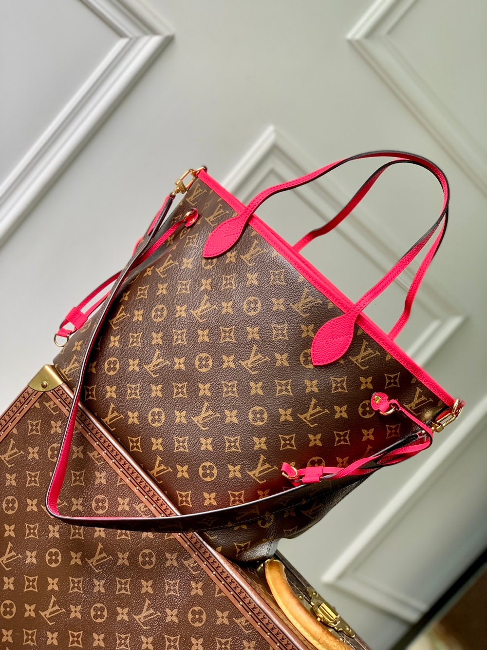 Louis Vuitton Neverfull Bandouliere Inside Out MM