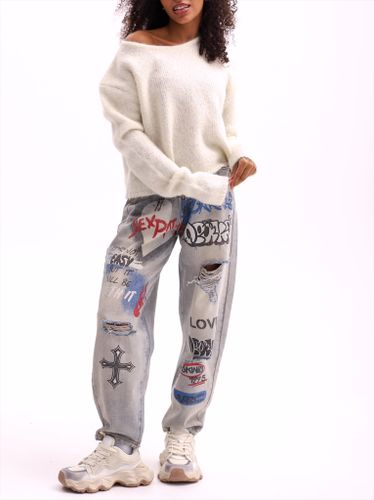 Шерстяной свитер женский