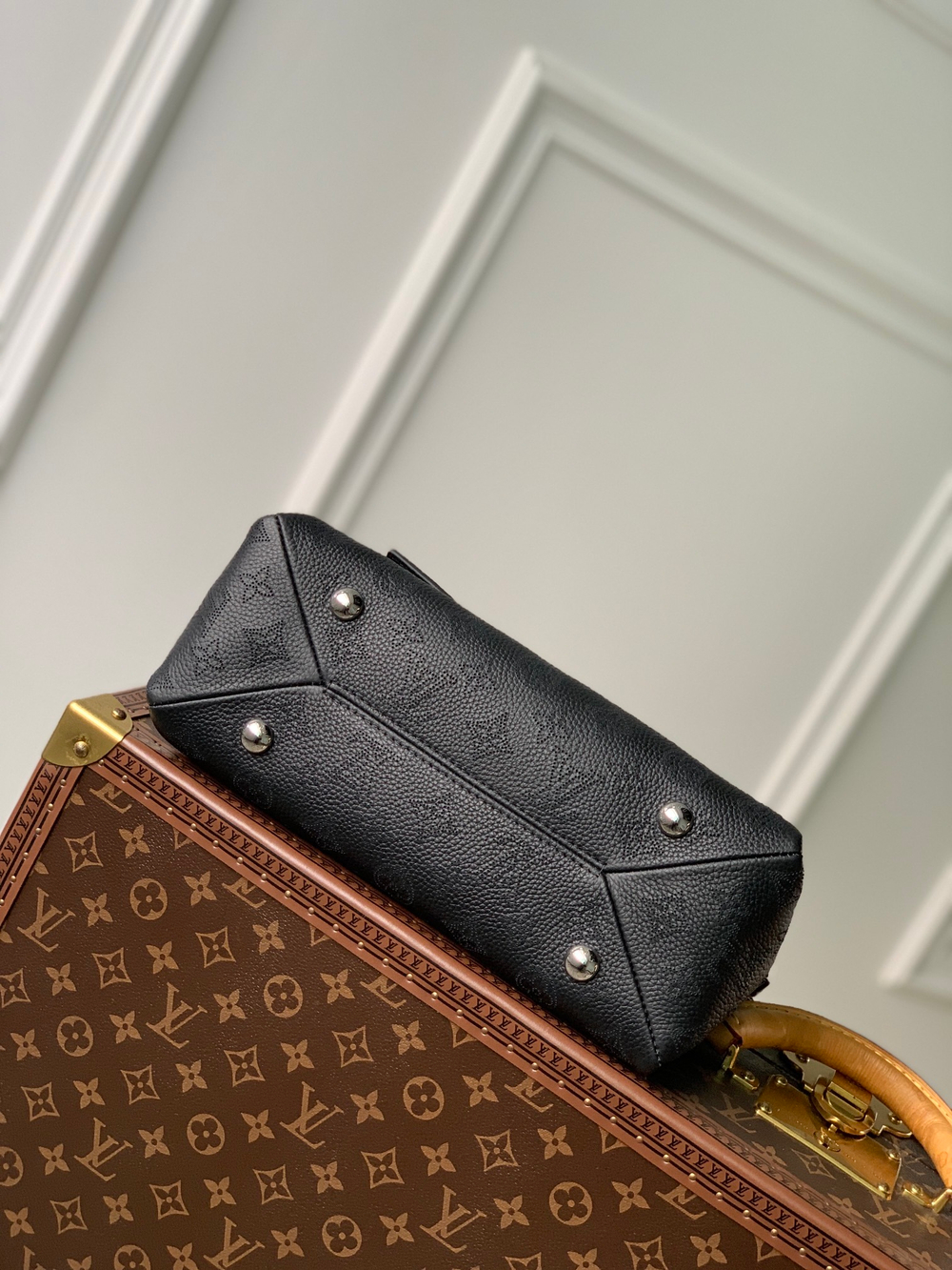 Louis Vuitton Hand It All PM