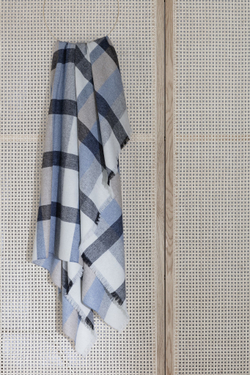 Плед 130х190 Elvang Intersection Ocean Blue/White/Grey