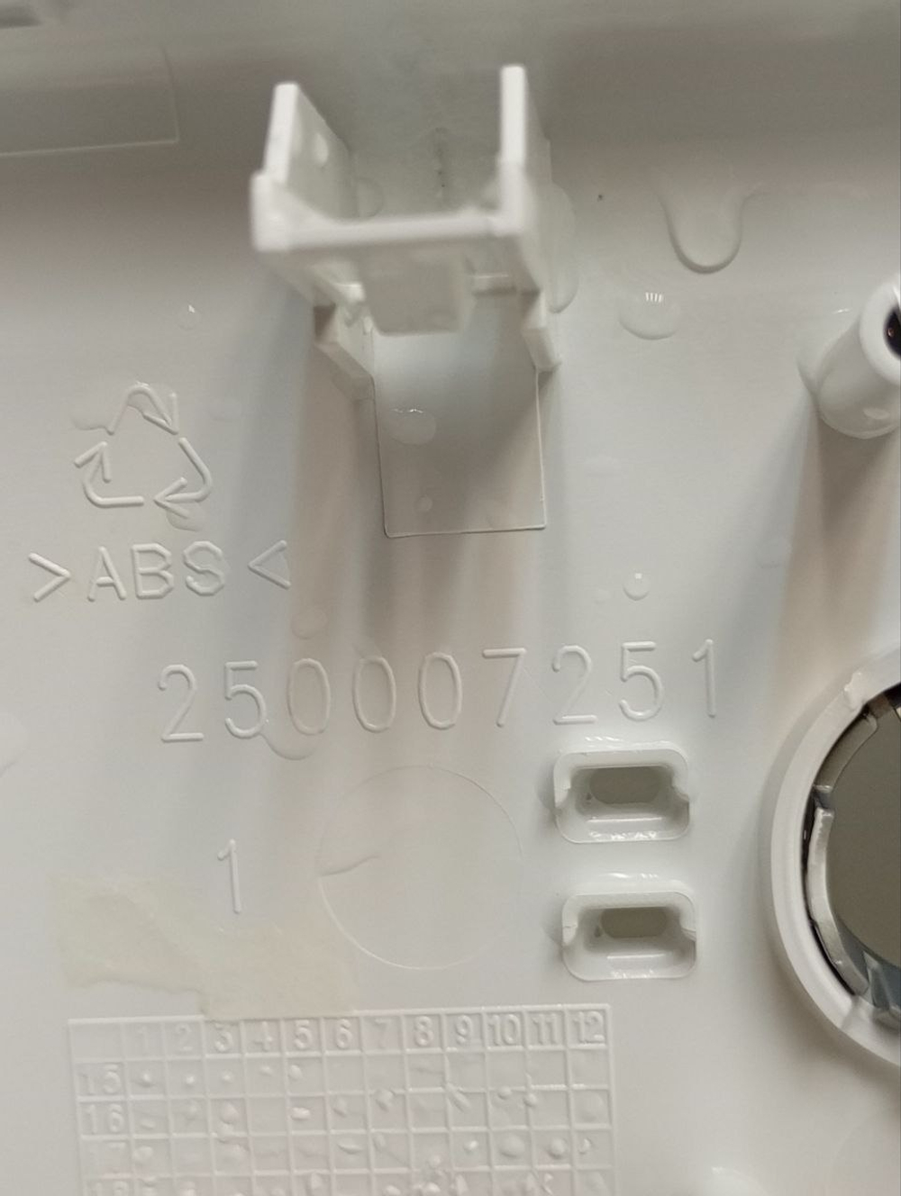 RST703DW кт18 Панель лицевая стиральной машины Ariston 250007251 б/у