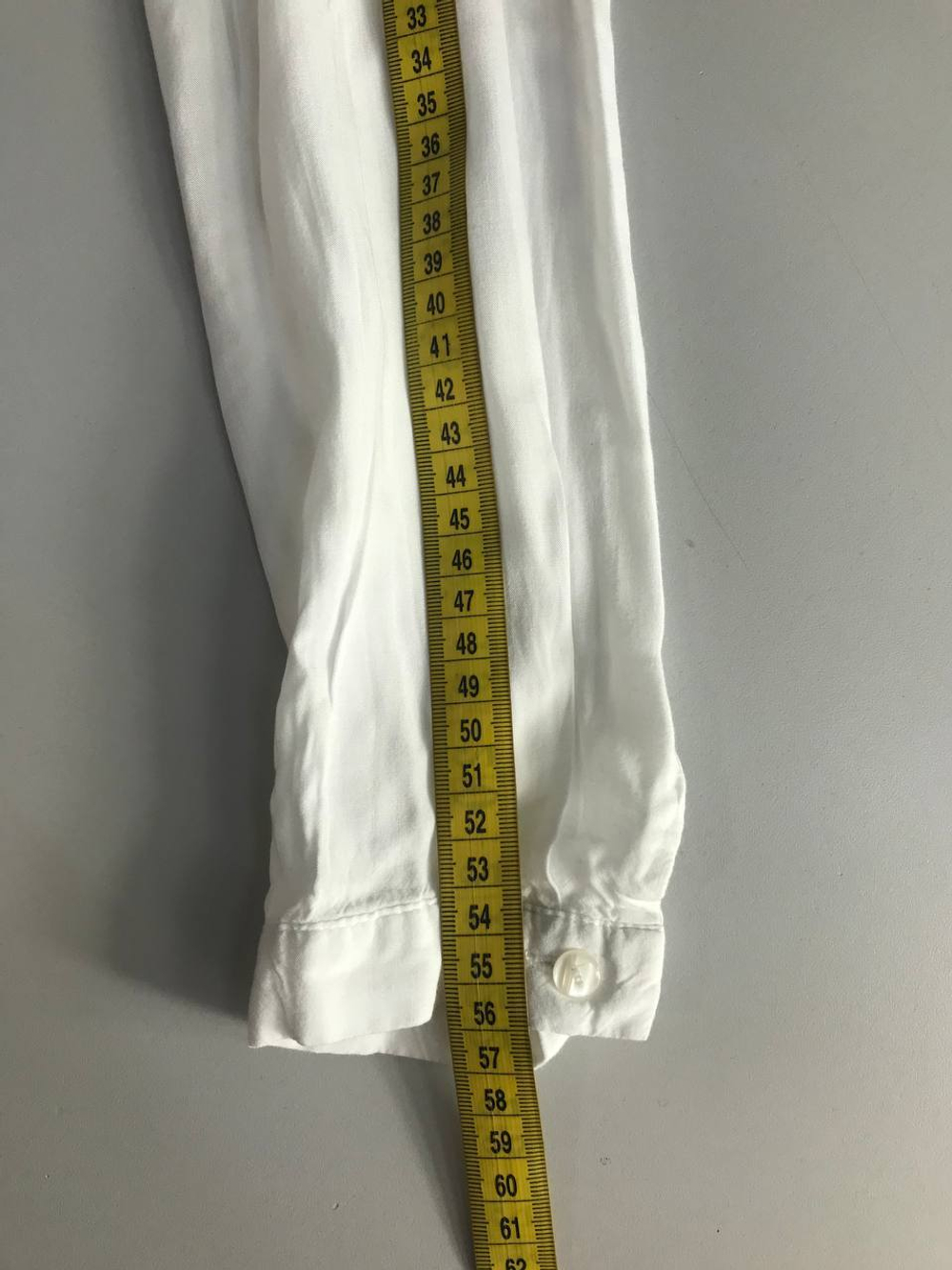 Блузка Reserved с акцентными деталями, визуально на 42 размер