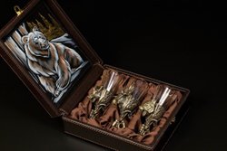 Набор рюмок-лафитников "Охотничьи Трофеи" 3 шт. в подарочном кейсе с художественным оформлением