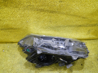 Битая Фара правая Toyota RAV4 4 CA40 (2015-2019) LED