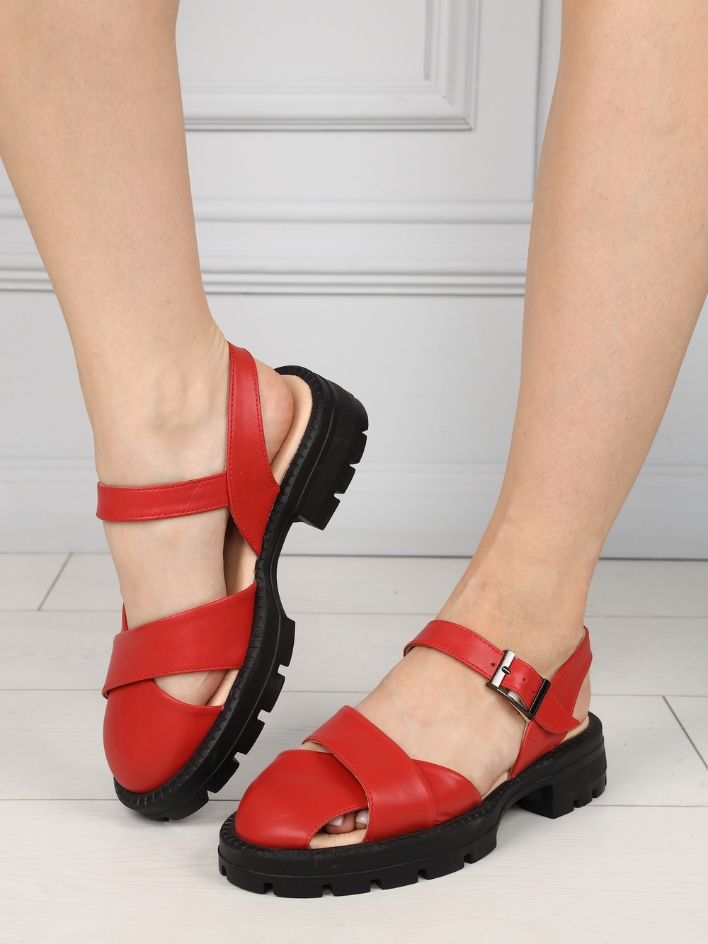 Босоножки женские MARCO MAGITNI 050-001