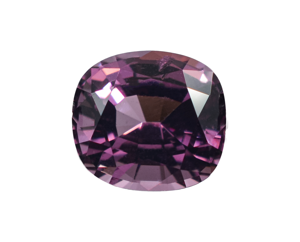 Шпинель (кушон 6.60 x 5.80 х 4.20 мм)