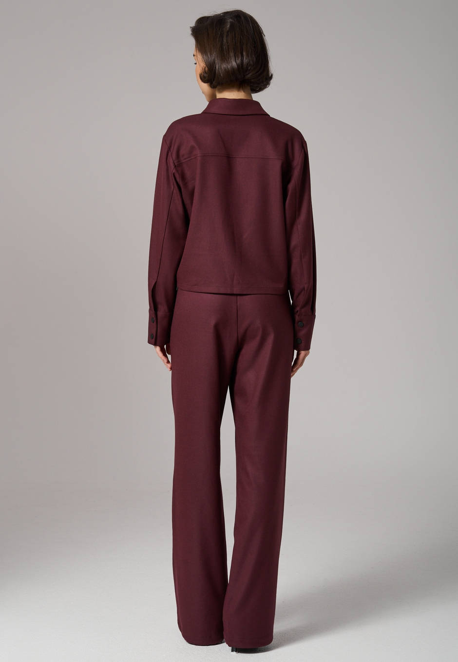 Брюки с поясом на резинке бордовые