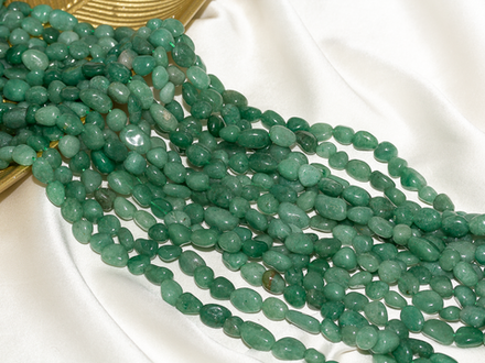 Нить бусины из авантюрина 8-9мм (галтовка)