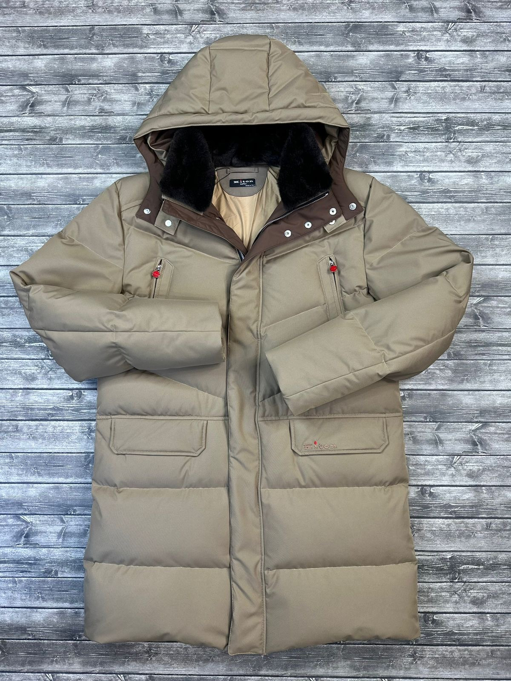 Пуховик Kiton