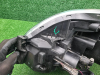 Фара правая Nissan X-Trail 2 Т31 (10-15) ксенон