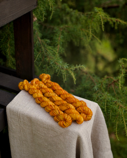 Мини пасма 20 г "Золотистый в крапинку"