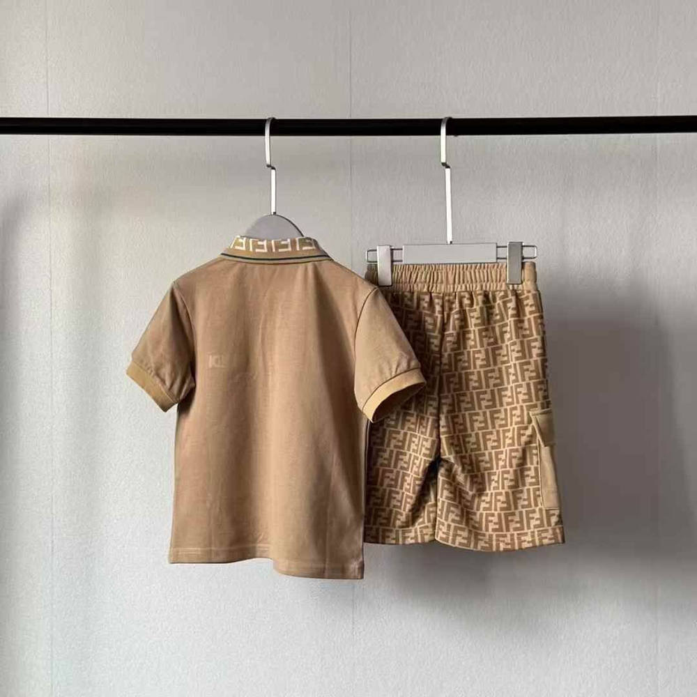 Детские шорты и поло Fendi для мальчика