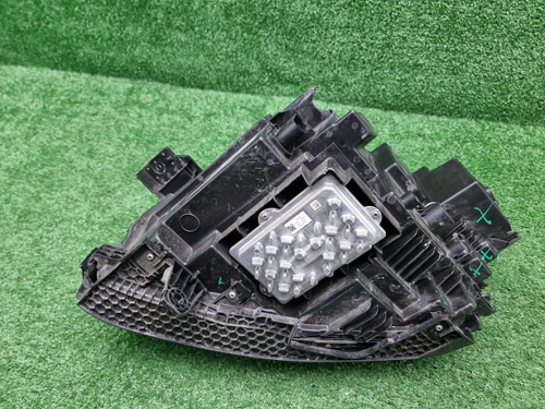Битая Фара правая Geely Tugella (2019-2024) LED