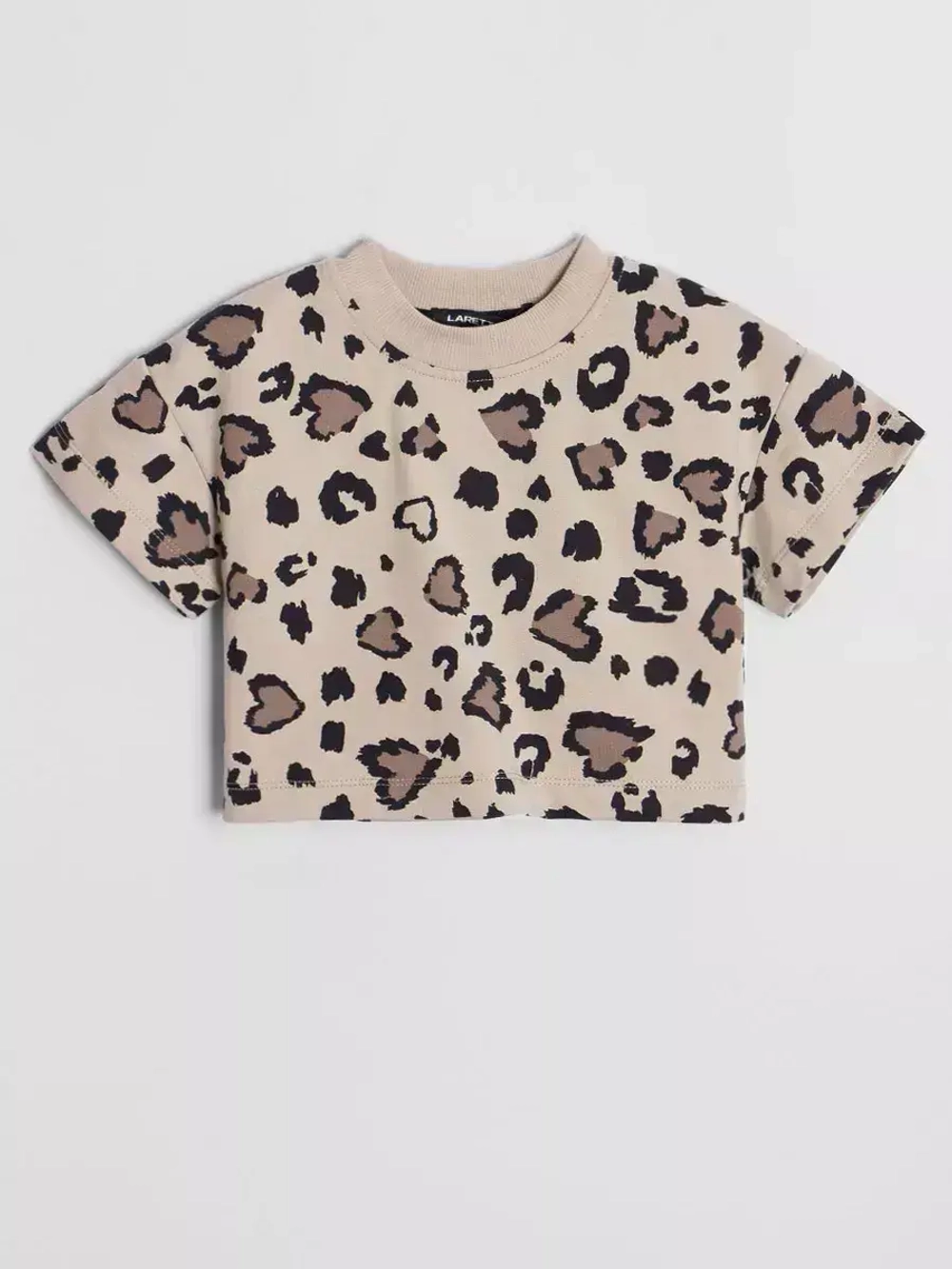 Костюм для девочки, футболка и шорты в сад