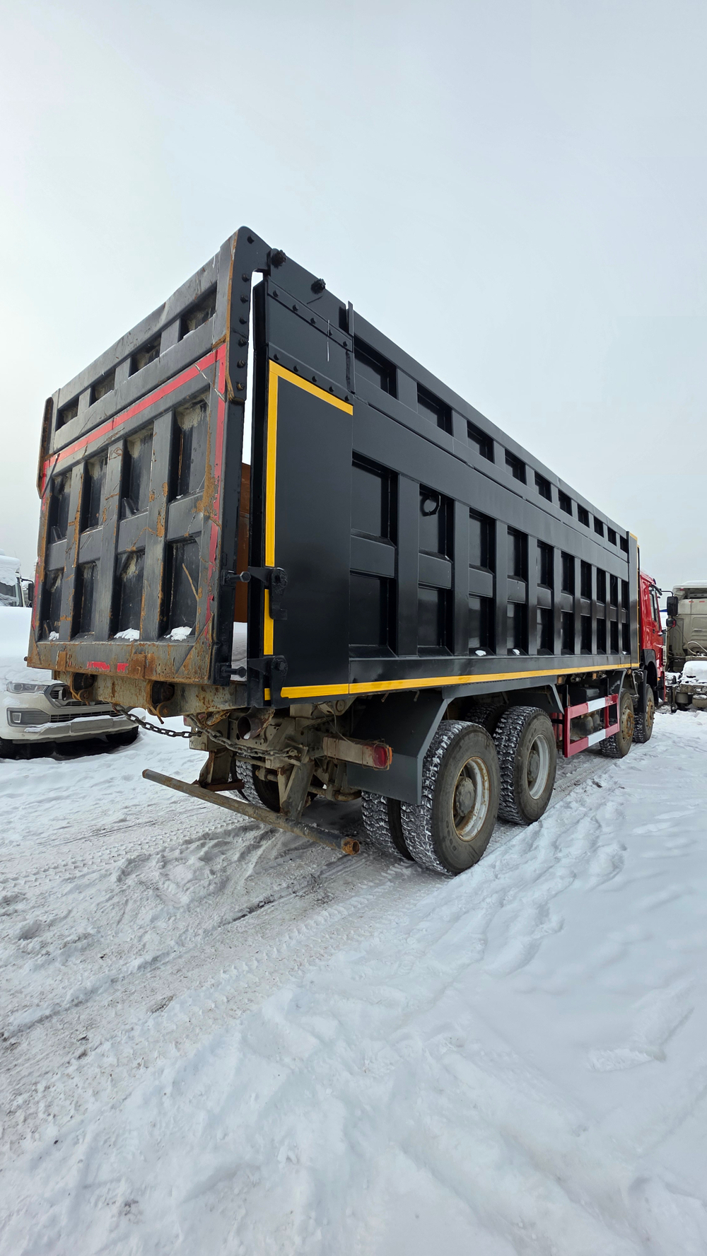 Howo ZZ* 8x4 Самосвал ZZ3407S3867E (Дизель, 9,7 л, 373 л.с, МТ)