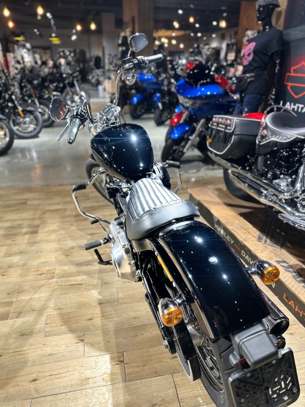 Harley-Davidson Softail Standard, 2021