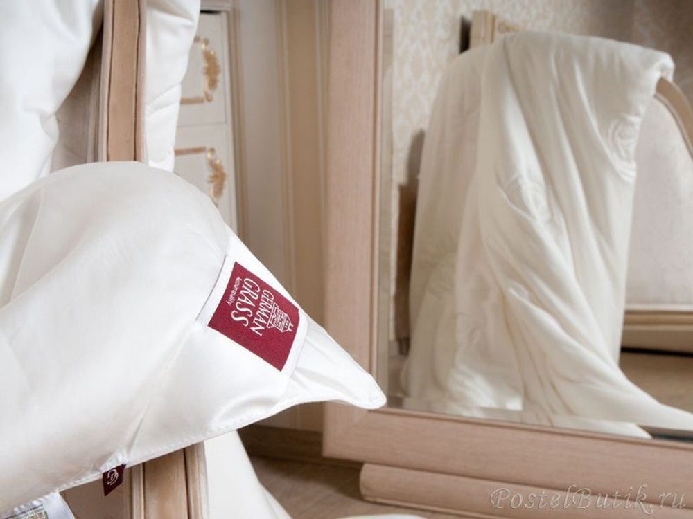 Элитное одеяло шелковое 150х200 Luxury Silk от German Grass логотип