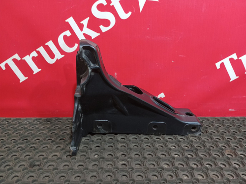 Кронштейн торсиона кабины левый 2020г