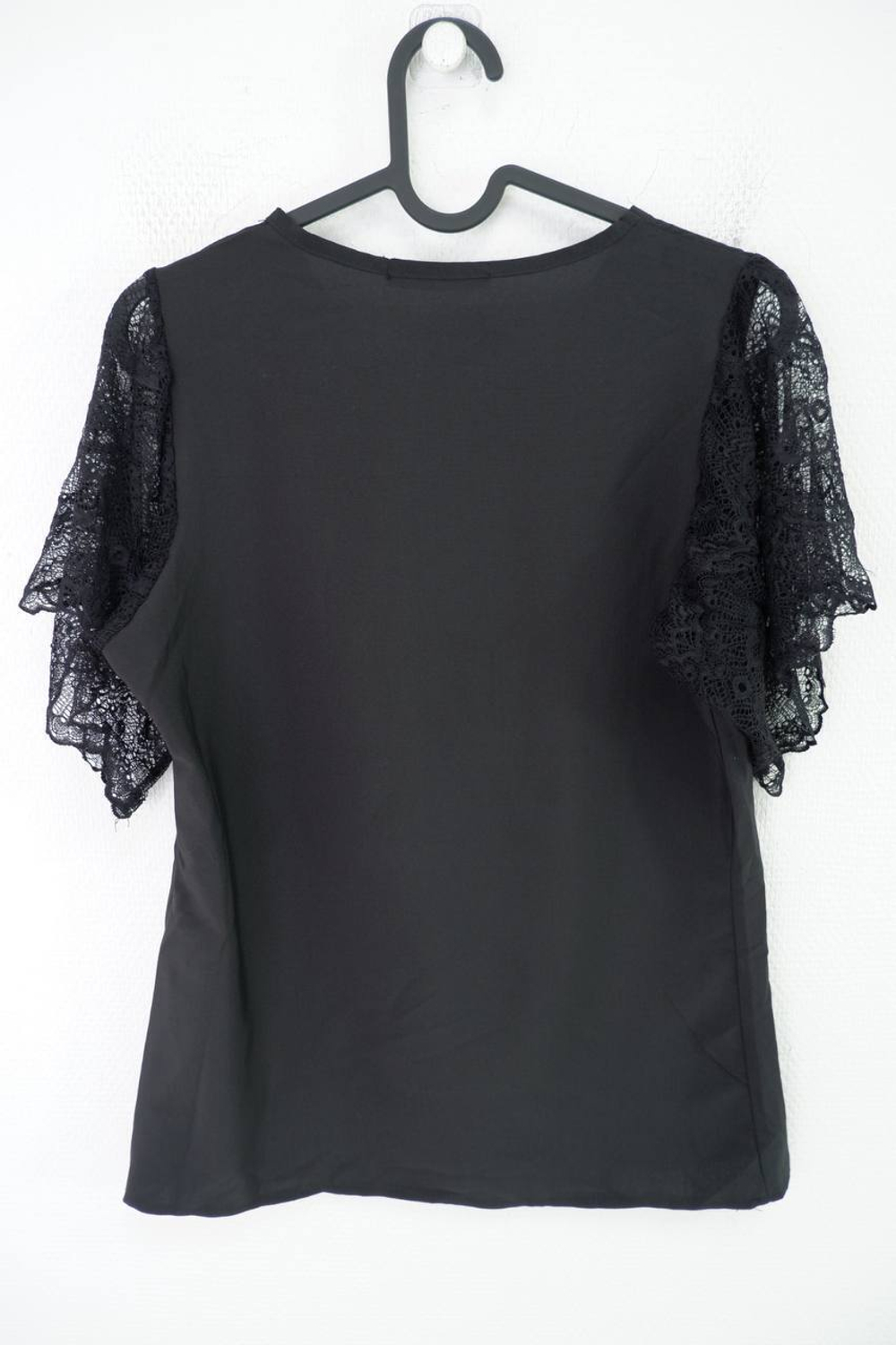 Блузка с гипюром 44 размер