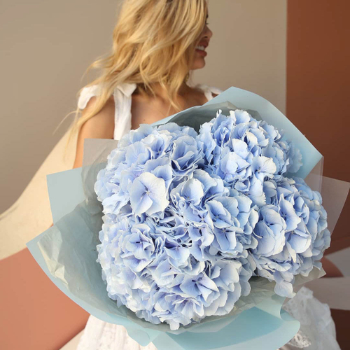 Букет из голубых гортензий "Lavelle"