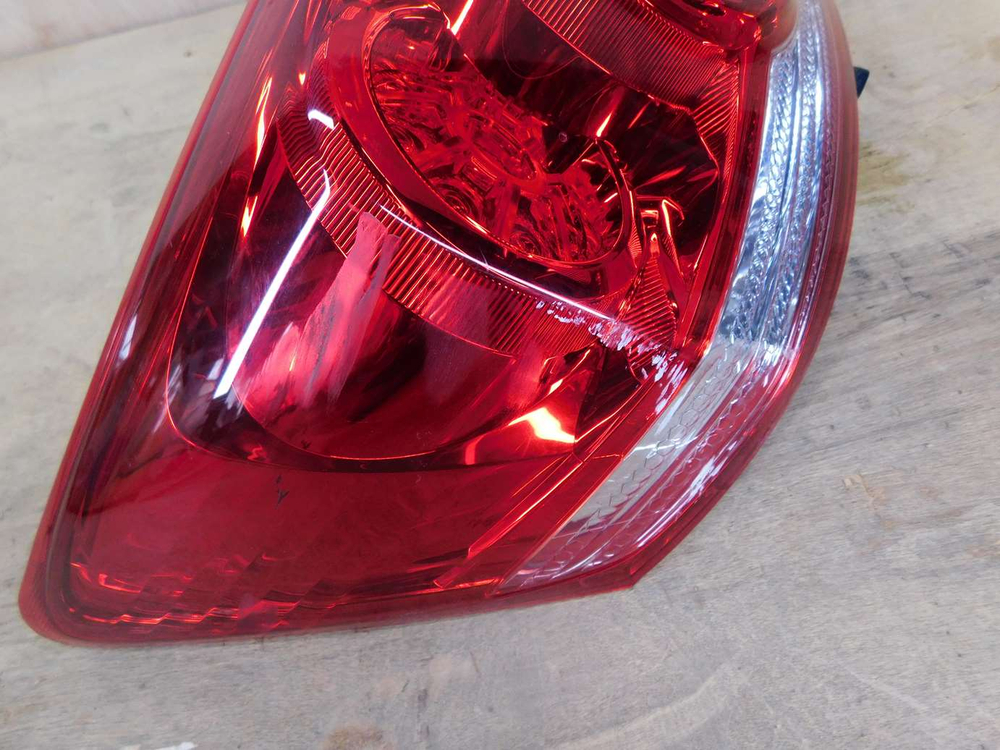 стоп левый Toyota Allion NZT260 ZRT265 2012