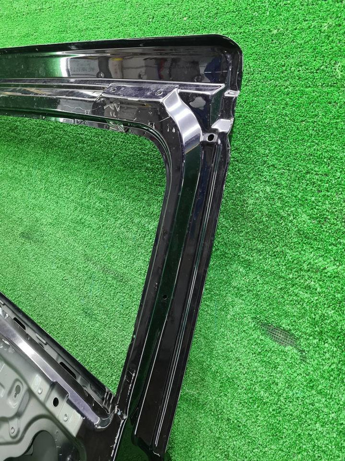 Дверь задняя левая Voyah Dream (2021-н.в.)