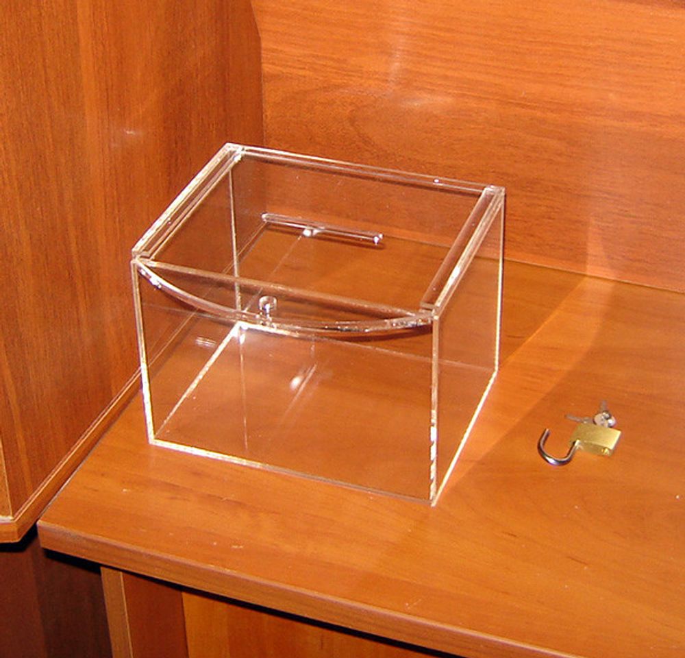 Ящик для пожертвований